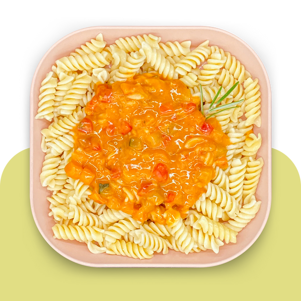 Bunte Spiralnudeln in bunter Kürbis-Gemüse-Sauce