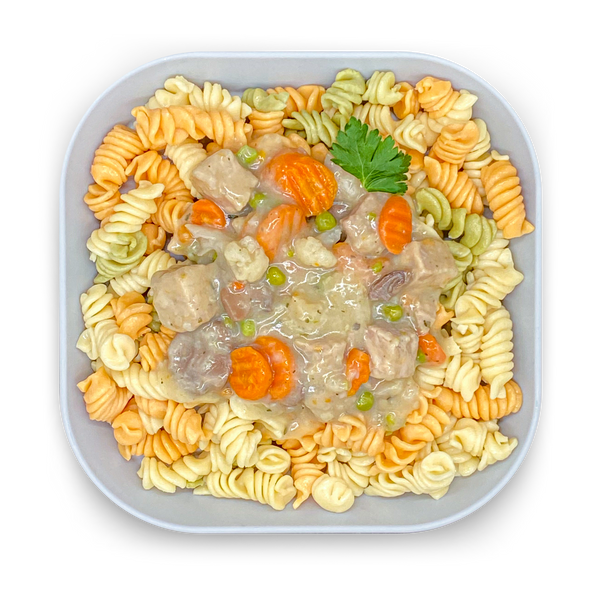 Bunte Spiralnudeln in Frühlingssauce mit Hähnchen