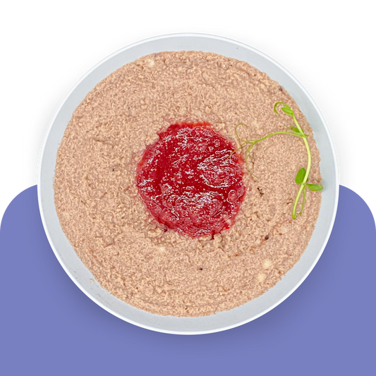 Kakao-Grießbrei mit Kirschsauce